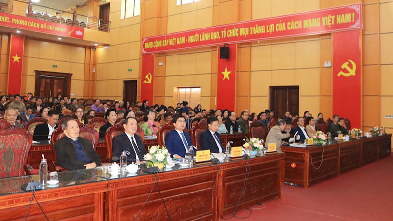 Đông đảo đại biểu tới dự hội thảo. (Ảnh: HÀ THANH)