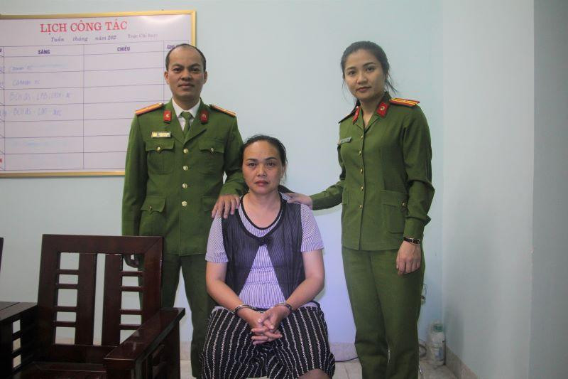 Đối tượng Vì Thị Ơn tại cơ quan công an.