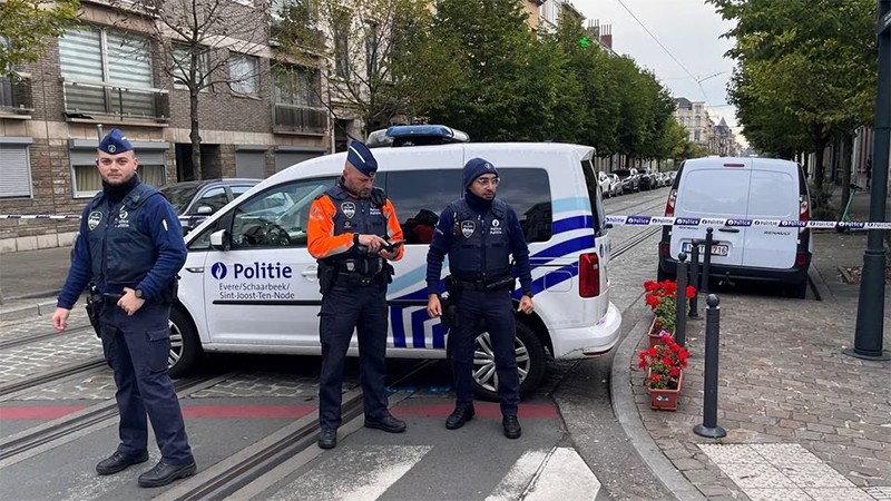 Cảnh sát Bỉ triển khai cuộc truy lùng thủ phạm trên quy mô lớn. (Ảnh: Reuters)