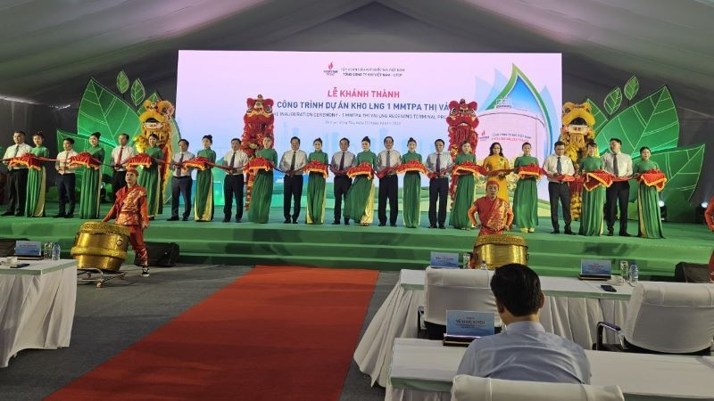 Cắt băng khánh thành Kho LNG 1 MMTPA Thị Vải, công trình công nghiệp dầu khí cấp đặc biệt .