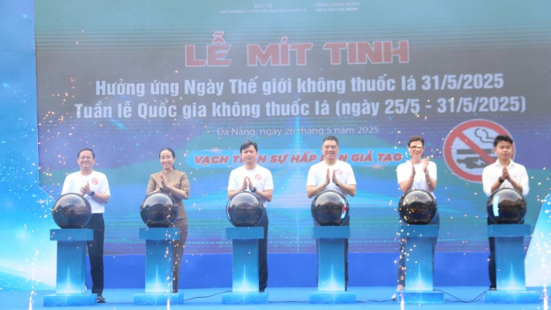 Nghi thức phát động hưởng ứng Ngày thế giới không thuốc lá (31/5) và Tuần lễ Quốc gia không thuốc lá (25/5-31/5) tại Đà Nẵng sáng 26/5.