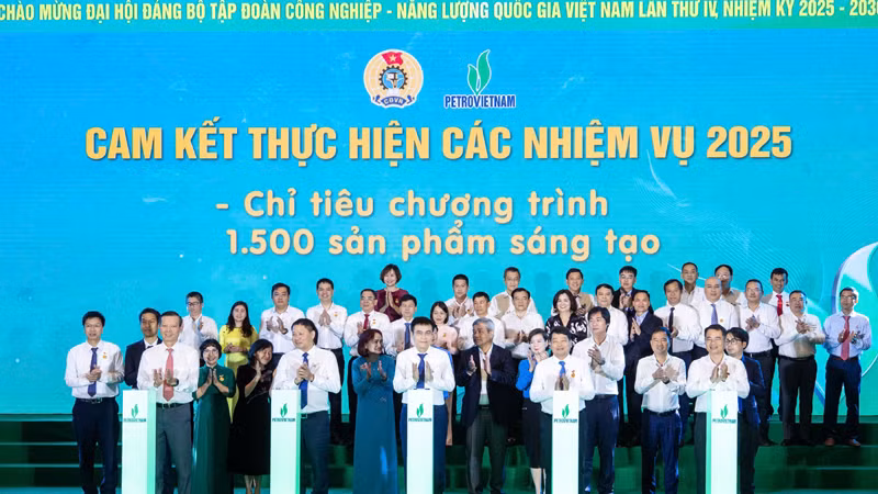 Tập đoàn Công nghiệp-Năng lượng quốc gia Việt Nam (Petrovietnam) thực hiện nghi thức phát động Tháng công nhân, Tháng hành động an toàn vệ sinh lao động năm 2025.