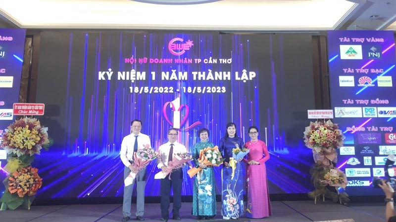 Hội Nữ Doanh nhân thành phố Cần Thơ cảm ơn sự quan tâm của lãnh đạo thành phố.