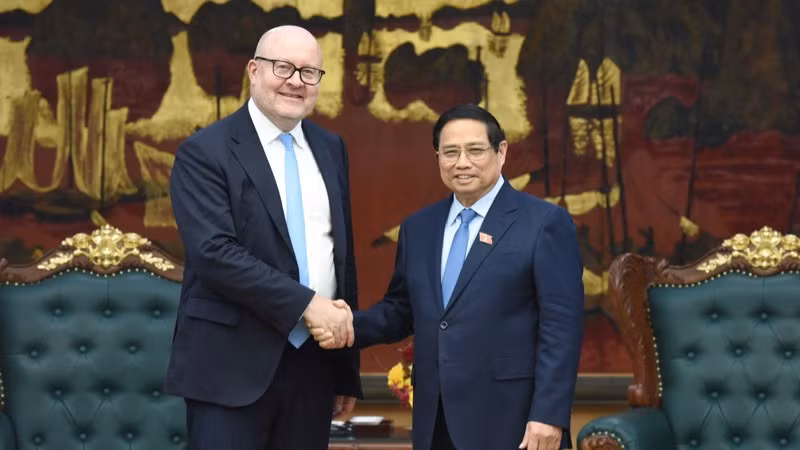 Thủ tướng Phạm Minh Chính và ông Tomas Heidar, Chánh án Tòa án quốc tế về Luật biển (ITLOS). (Ảnh: TRẦN HẢI)