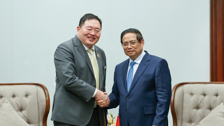 Thủ tướng Phạm Minh Chính tiếp ông Thammasak Sethaudom, Chủ tịch và Tổng Giám đốc Điều hành của Tập đoàn SCG. (Ảnh: TRẦN HẢI)