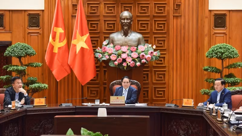 Thủ tướng Phạm Minh Chính chủ trì cuộc họp của Thường trực Chính phủ trực tuyến với 4 tỉnh, thành phố vùng Đồng bằng sông Cửu Long về dự án cao tốc Châu Đốc-Cần Thơ-Sóc Trăng. (Ảnh: TRẦN HẢI)