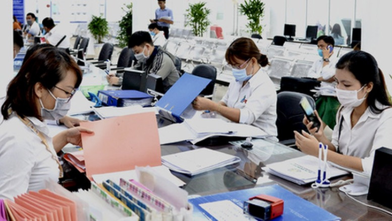 Thủ tướng Chính phủ chỉ đạo kịp thời bố trí kinh phí chi trả chế độ cho cán bộ, công chức, viên chức khi sắp xếp tổ chức bộ máy. (Ảnh: VGP)
