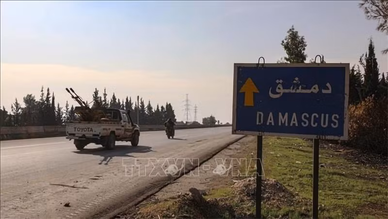 Tuyến đường dẫn tới thủ đô Damascus của Syria. (Ảnh tư liệu: AA/TTXVN)