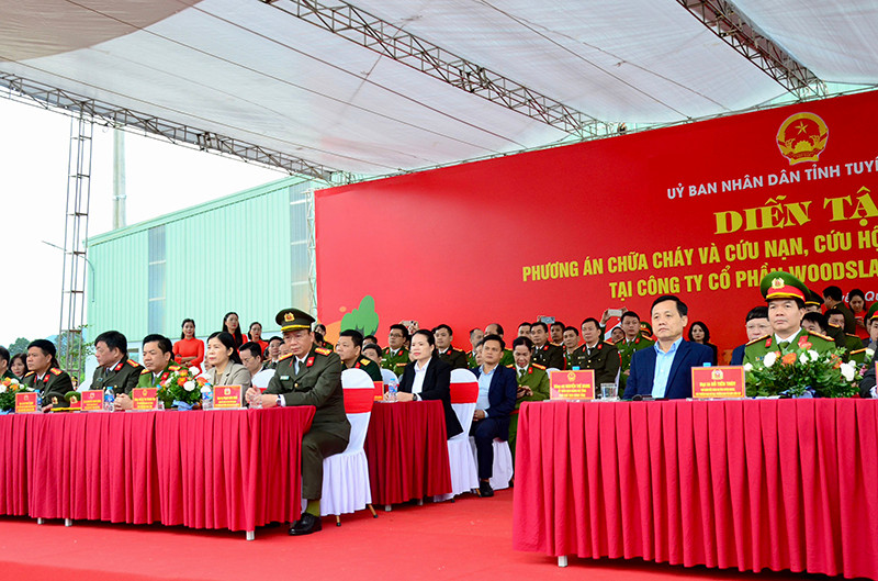 Ban chỉ đạo diễn tập.