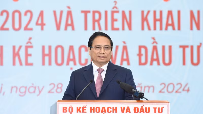 Thủ tướng Phạm Minh Chính phát biểu ý kiến chỉ đạo hội nghị. (Ảnh: TRẦN HẢI)