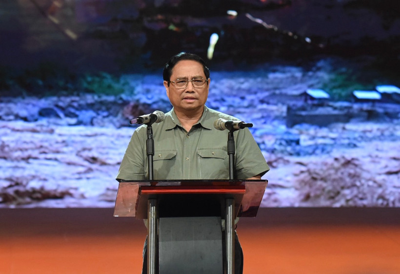 Thủ tướng Phạm Minh Chính phát biểu tại Chương trình "Điểm tựa Việt Nam" (Ảnh: TRẦN HẢI). 