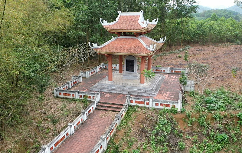 Di tích Làng Sảo, xã Hợp Thành, huyện Sơn Dương, tỉnh Tuyên Quang, địa điểm đầu tiên ghi dấu Người trở lại Tuyên Quang lãnh đạo kháng chiến.