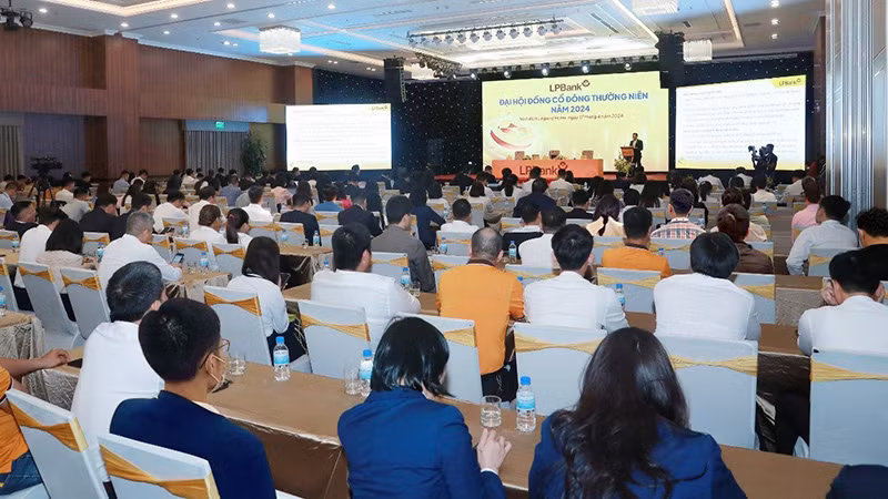 Toàn cảnh Đại hội đồng cổ đông LPBank ngày 17/4/2024