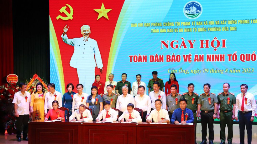 Các cơ quan, tổ chức trên địa bàn phường Cửa Ông ký kết giao ước thi đua thực hiện phong trào Toàn dân bảo vệ an ninh tổ quốc năm 2023.