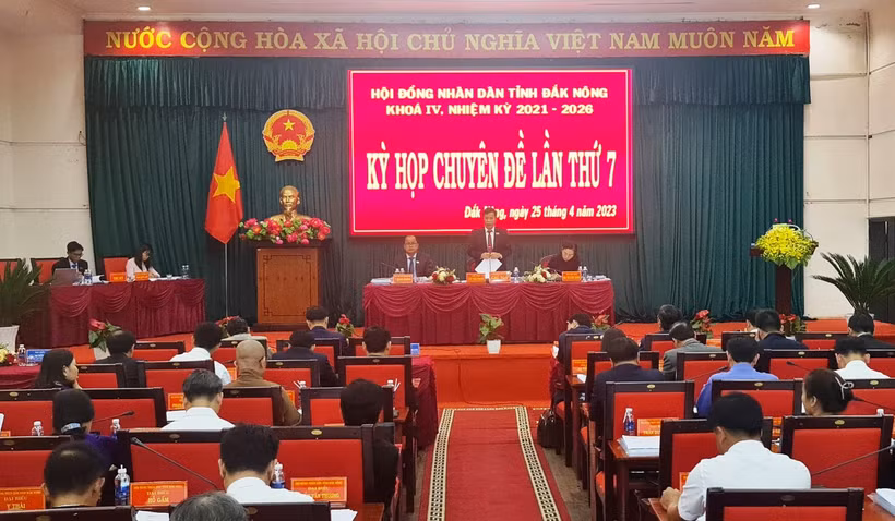 Quang cảnh kỳ họp chuyên đề lần thứ 7, khóa IV, nhiệm kỳ 2021-2026, Hội đồng nhân dân tỉnh Đắk Nông.