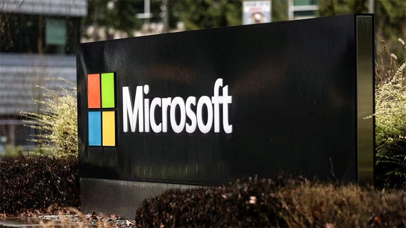  Microsoft đang đẩy mạnh vai trò tiên phong ứng dụng trí tuệ nhân tạo (AI). (Ảnh: Reuters)