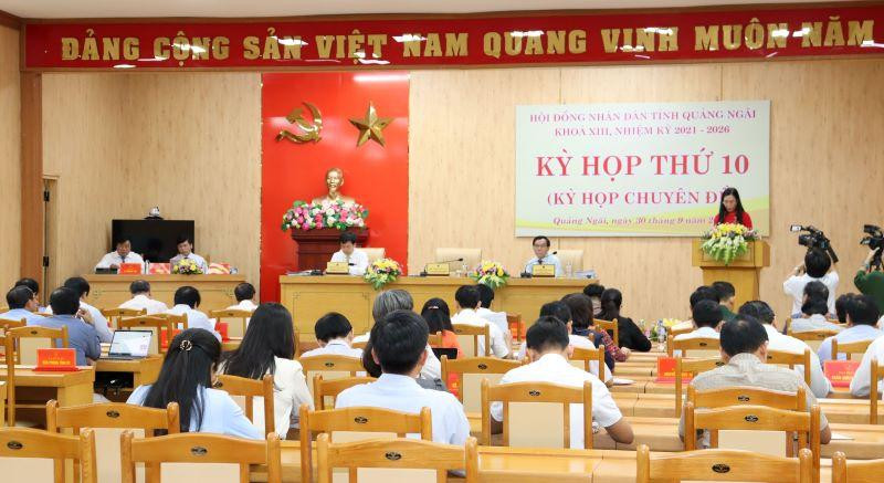 Quang cảnh kỳ họp. 
