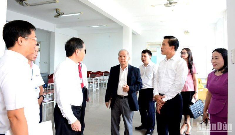 Đoàn công tác của Học viện Chính trị Quốc gia Hồ Chí Minh đến khảo sát tại Trường Chính trị Nguyễn Chí Thanh.