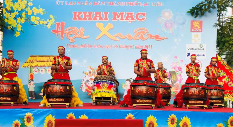 Rộn ràng khai mạc “Chợ quê ngày Tết” Xuân Quý Mão ở thành phố Bạc Liêu. (Ảnh: Trọng Duy)