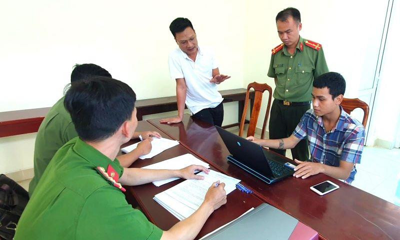 Đối tượng Y Huy Byă tại cơ quan Công an.
