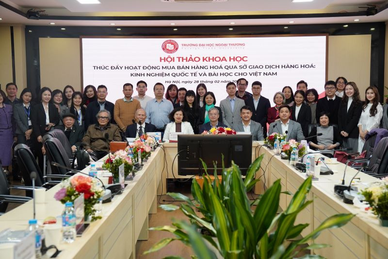 Hội thảo khoa học "Thúc đẩy hoạt động mua bán hàng hóa qua Sở Giao dịch Hàng hóa". 