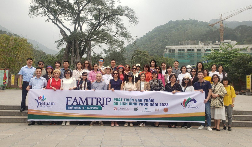 Đoàn farmtrip thăm khu danh thắng Tây Thiên.
