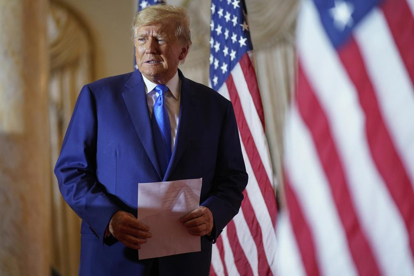 Ông Trump chuẩn bị phát biểu tại Mar-a-lago trong Ngày Bầu cử (8/11/2022). (Ảnh: AP)