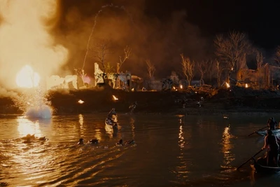 Cảnh trong phim truyện điện ảnh "Mưa đỏ" được Điện ảnh Quân đội nhân dân sản xuất.