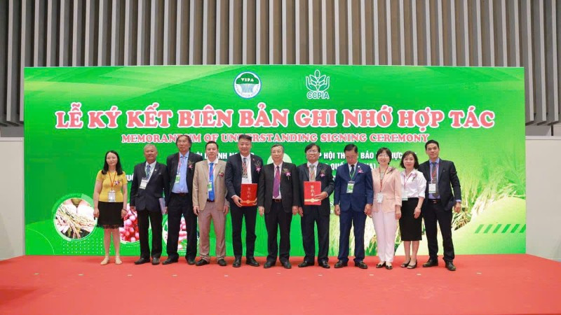 Ký kết hợp tác trong nghiên cứu, phát triển và thương mại hóa giống cây trồng, vật tư nông nghiệp giữa Việt Nam-Trung Quốc.