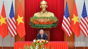 Tổng Bí thư Tô Lâm điện đàm với Tổng thống Hoa Kỳ Donald Trump, tháng 11/2024. (Ảnh: ĐĂNG KHOA)