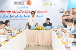 Quang cảnh tọa đàm “Cầm tay chỉ việc hộ kinh doanh tuân thủ pháp luật về thuế” tại Thành phố Hồ Chí Minh.