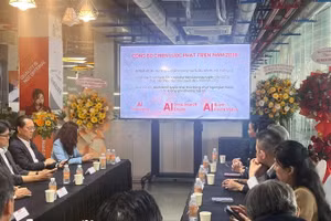 Đại diện Arobid công bố kế hoạch vận hành 120 hội chợ, triển lãm trực tuyến trong năm 2026.