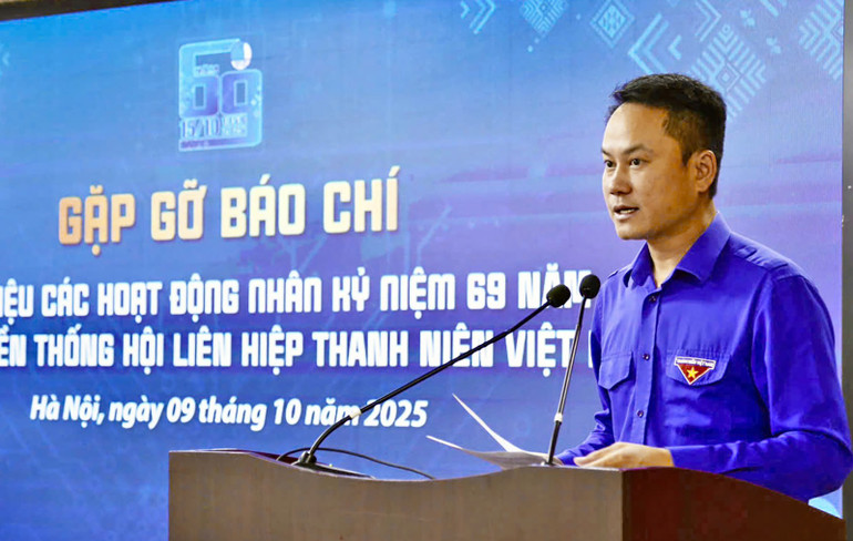 Phó Chủ tịch Thường trực Hội Liên hiệp Thanh niên Việt Nam Nguyễn Kim Quy thông tin về chuỗi hoạt động. 6ec607234777ca299366.jpg