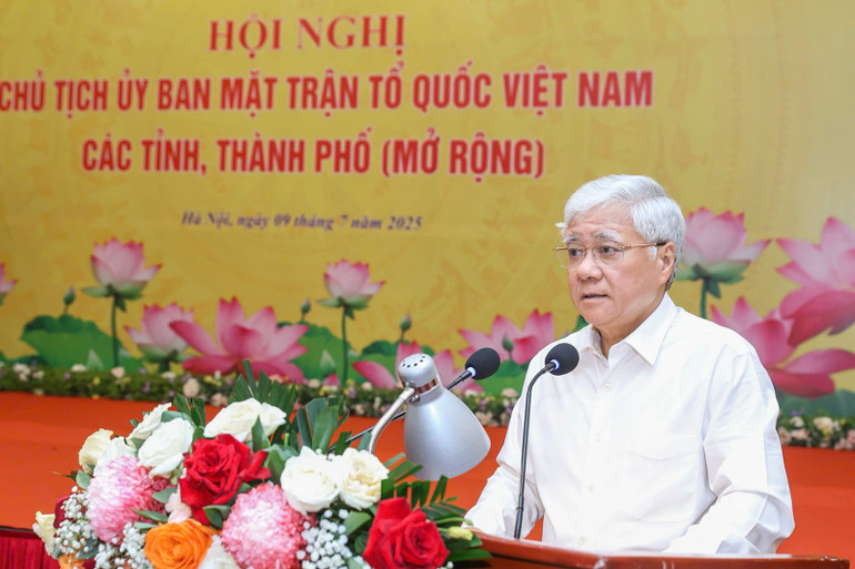 Đồng chí Đỗ Văn Chiến phát biểu ý kiến tại hội nghị. c9e49fd7fecb489511da.jpg