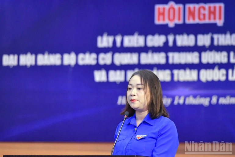 Bí thư Đoàn Thanh niên các cơ quan Đảng Trung ương Trần Thị Ngọc Quỳnh chia sẻ thông tin về Hội nghị. ndo_br_1000029689.jpg