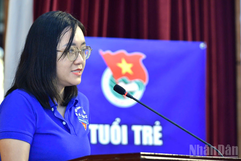 Các diễn giả tham luận trong khuôn khổ Hội nghị. ndo_br_1000029690.jpg