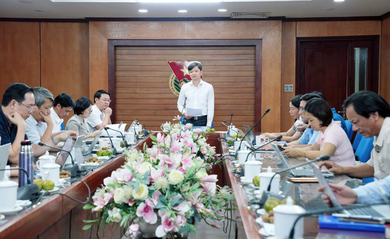 Hội đồng Giải thưởng họp lần thứ nhất tại Hà Nội. 801a09642ee9a5b7fcf8.jpg