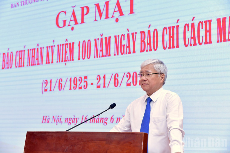 Đồng chí Đỗ Văn Chiến phát biểu ý kiến tại chương trình. ndo_br_miu-1474.jpg
