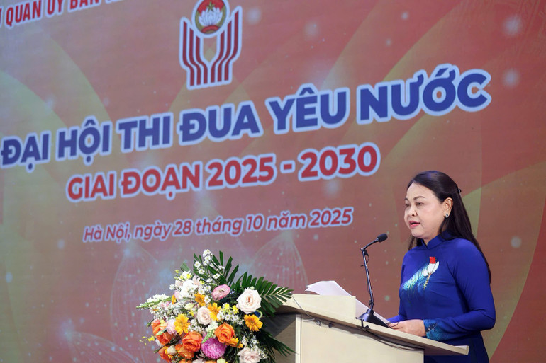 Đồng chí Nguyễn Thị Thu Hà phát biểu khai mạc Đại hội. z7162705978684-52e9b203d732103684e5894640cd203e.jpg