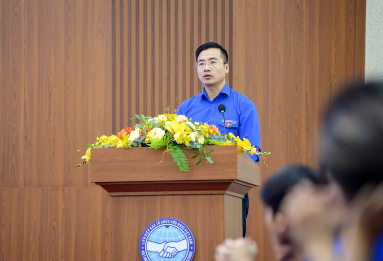 Đồng chí Nguyễn Nhất Linh chia sẻ ý kiến tại Diễn đàn. c4fdbe5a0cee81b0d8ff.jpg