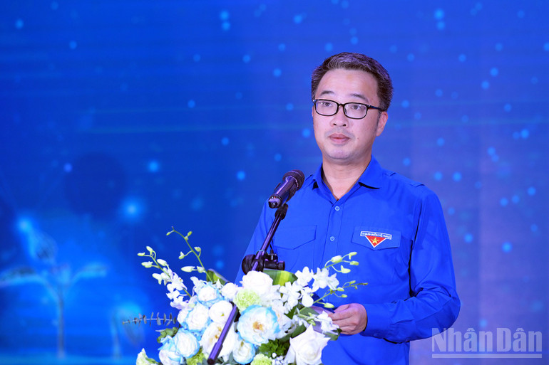 Đồng chí Nguyễn Tường Lâm phát biểu ý kiến tại Lễ trao giải Cuộc thi. ndo_br_miu-2256.jpg