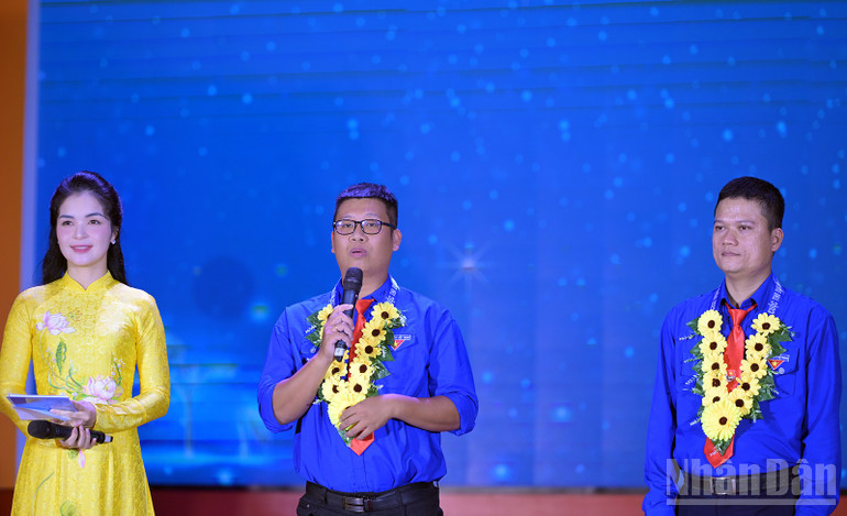 Đại diện các dự án tiêu biểu giao lưu, chia sẻ kinh nghiệm. ndo_br_miu-2264.jpg