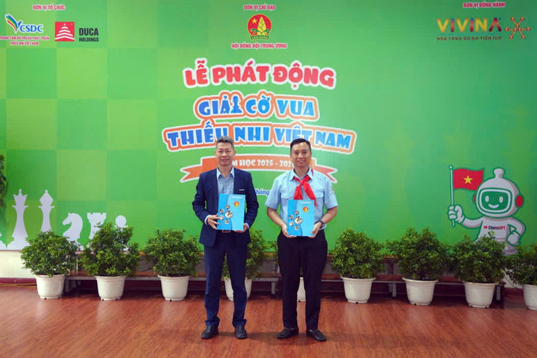 Ceremoni för överlämnande av samarbetsdokument för perioden 2025-2030 mellan Centralrådet för unga pionjärer och partners och tillhörande enheter. 2578987145129150879.jpg