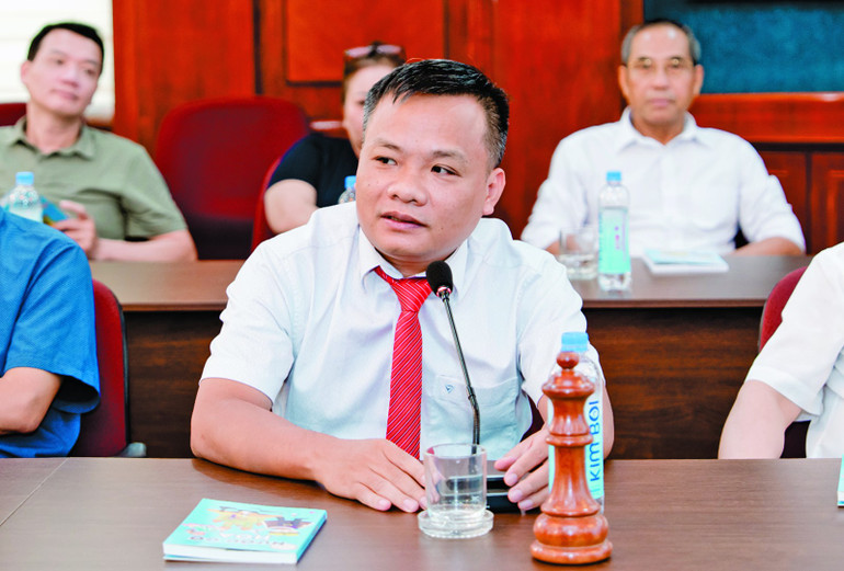 Đại kiện tướng quốc tế Bùi Vinh. 02-gm-bui-vinh.jpg