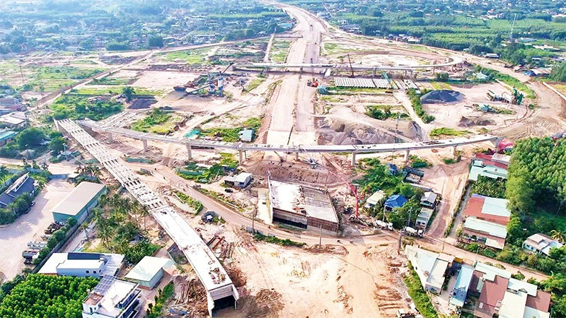 Dự án cao tốc Biên Hòa-Vũng Tàu được đẩy nhanh tiến độ để cơ bản hoàn thành cuối năm 2025.
