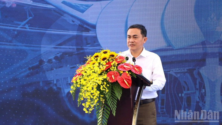 Phó Chủ tịch Ủy ban nhân dân tỉnh Đồng Nai Lê Trường Sơn đề nghị ACV và các đơn vị ưu tiên tuyển dụng lao động địa phương. ndo_br_8-resize-4750.jpg