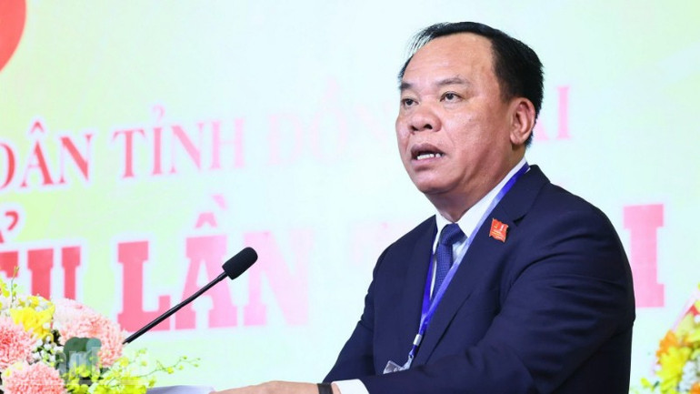Đồng chí Võ Tấn Đức, Phó Bí thư Tỉnh ủy, Bí thư Đảng ủy, Chủ tịch Ủy ban nhân tỉnh Đồng Nai phát biểu tại đại hội. ndo_bl_2-resize-158-2026.jpg