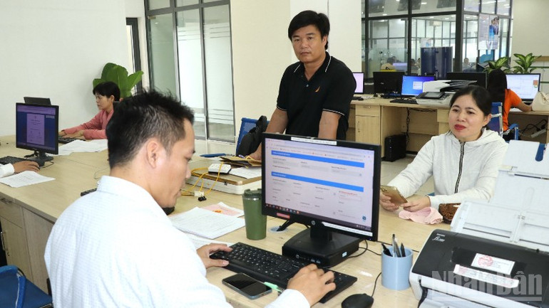Trong tháng 9 Đồng Nai vươn lên dẫn đầu cả nước về chỉ số hài lòng của người dân, doanh nghiệp. ndo_br_img-5984-2500.jpg