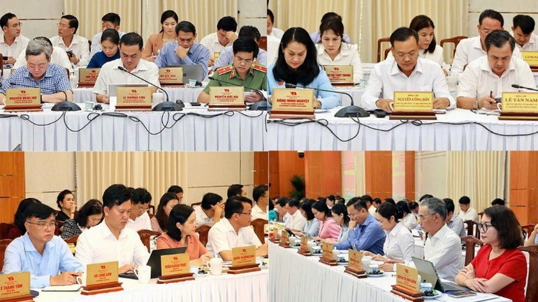 Các đại biểu tham dự hội nghị. 12-resize-647.jpg