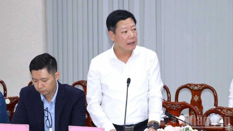 Ông Nguyễn Xuân Phong, Trưởng Ban chuẩn bị khi khai thác Sân bay Long Thành cho biết, ACV đã đề xuất tỉnh Đồng Nai thành lập một khu thương mại tự do tại sân bay Long Thành. ndo_br_8-resize-4581.jpg